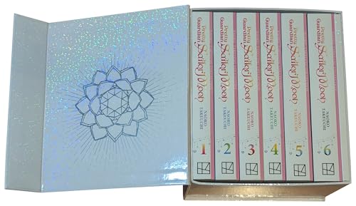 Sailor Moon Manga Box Set Vol.1-6 (Naoko Takeuchi Collection): With 16 Collectable Art Cards and a Holographic Gift Box (Sailor Moon (Naoko Takeuchi Collection) Manga Box Set)