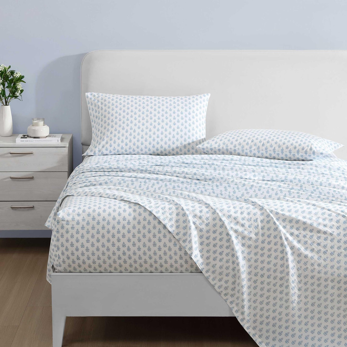 Laura Ashley - King Sheet Set, Crisp & Cool Cotton Percale Bedding with Deep Pockets, Lightweight for Year Round Comfort, Bed Sheets with Matching Pillowcases (Francesca Blue)