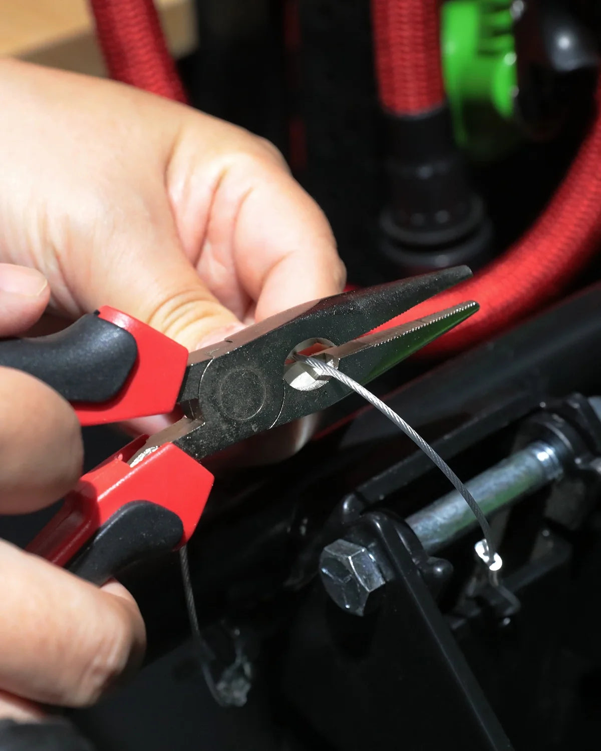 TOPHDY 325 Piece Home Tool Kit, Home Repair Tool Set, Toolbox Storage Case with Drawer, General Home/Auto Repair Tool kit