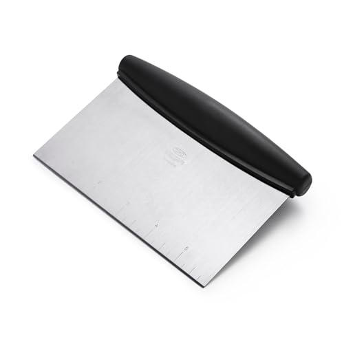 OXO Good Grips Stainless Steel Multi-Purpose Scraper & Chopper, Dough Cutter for Pizza, Bread and Cookie Dough, Multi-Purpose Vegetable Chopper, Dishwasher-Safe Kitchen Essential