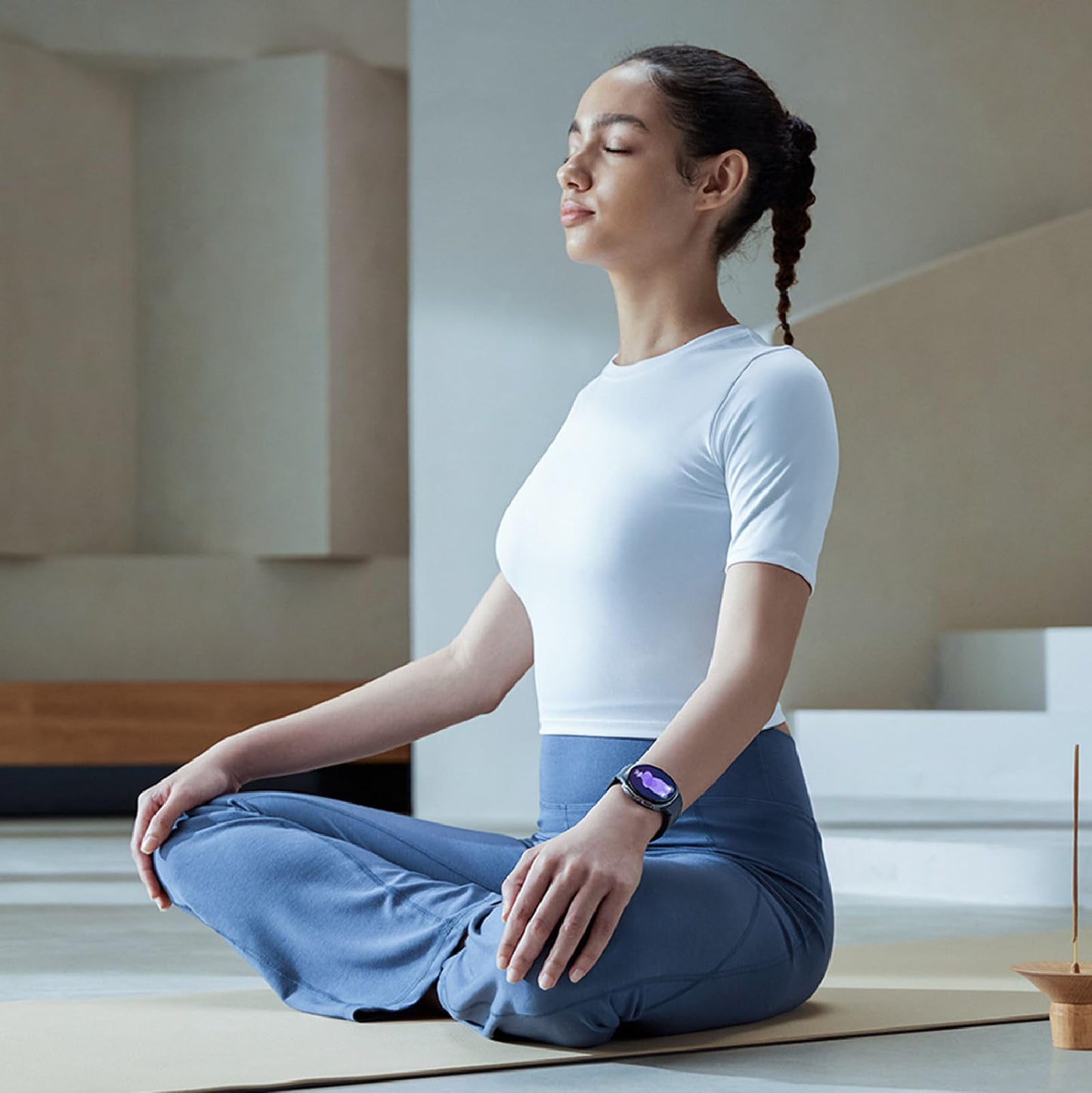 Samsung Galaxy Watch 8 (2025) 40mm Bluetooth Smartwatch, Cushion Design, Fitness Tracker, Sleep Coaching, Running Coach, Energy Score, Heart Rate Tracking, Silver [US Version, 2 Yr Warranty]