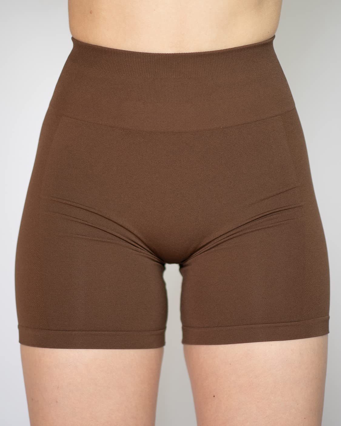 AUROLA Intensify Workout Shorts for Women Seamless Scrunch Short Gym Yoga Running Sport Active Exercise Fitness Shorts(M,Carob Brown)