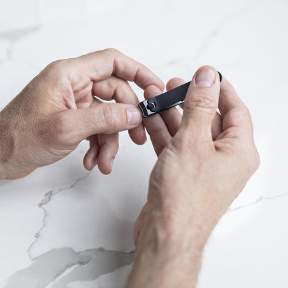 MANSCAPED® Shears 3.0, 5-Piece Precision Men’s Nail Grooming Travel Kit, Stainless Steel Manicure Set with Fingernail & Toenail Clippers, Nail File, Slant Tip Tweezers, Cuticle Scissors, Travel Case