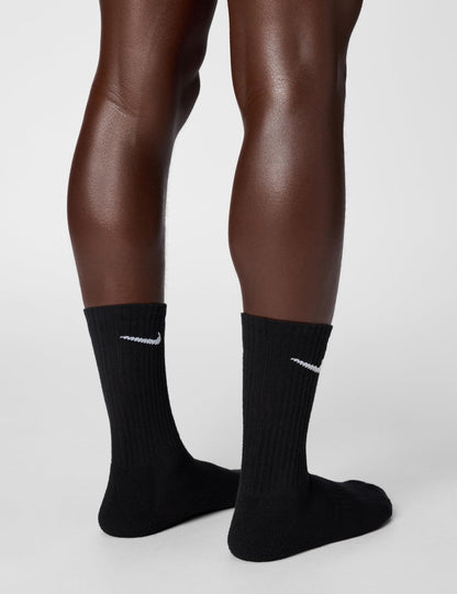 Nike Unisex Everyday Cushioned Training Crew Socks (6 Pairs), Black/White, Medium