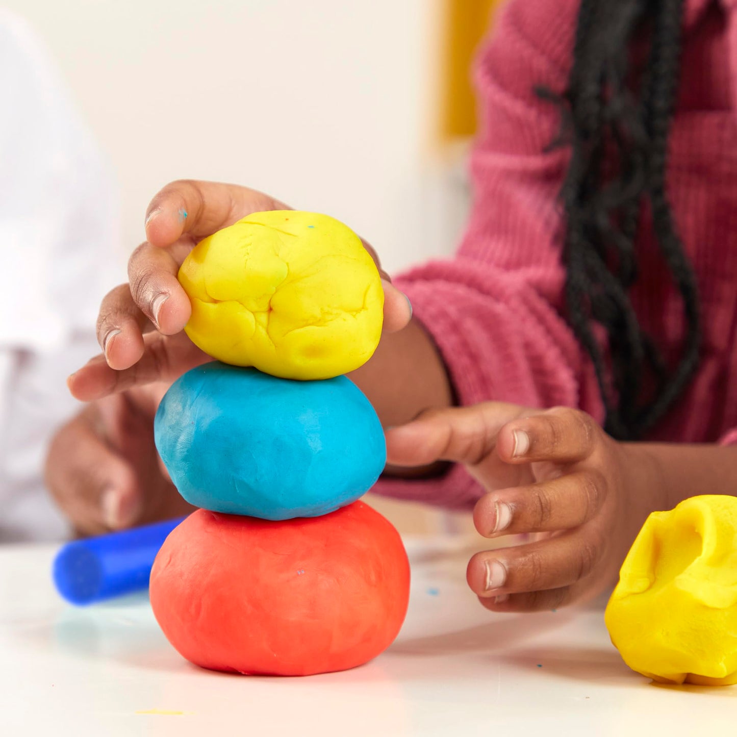 Play-Doh Jewel Colors Bulk 12-Pack of 4-Ounce Cans, Party Favors, Kids Arts & Crafts, Preschool Toys, Ages 2+ (Amazon Exclusive)