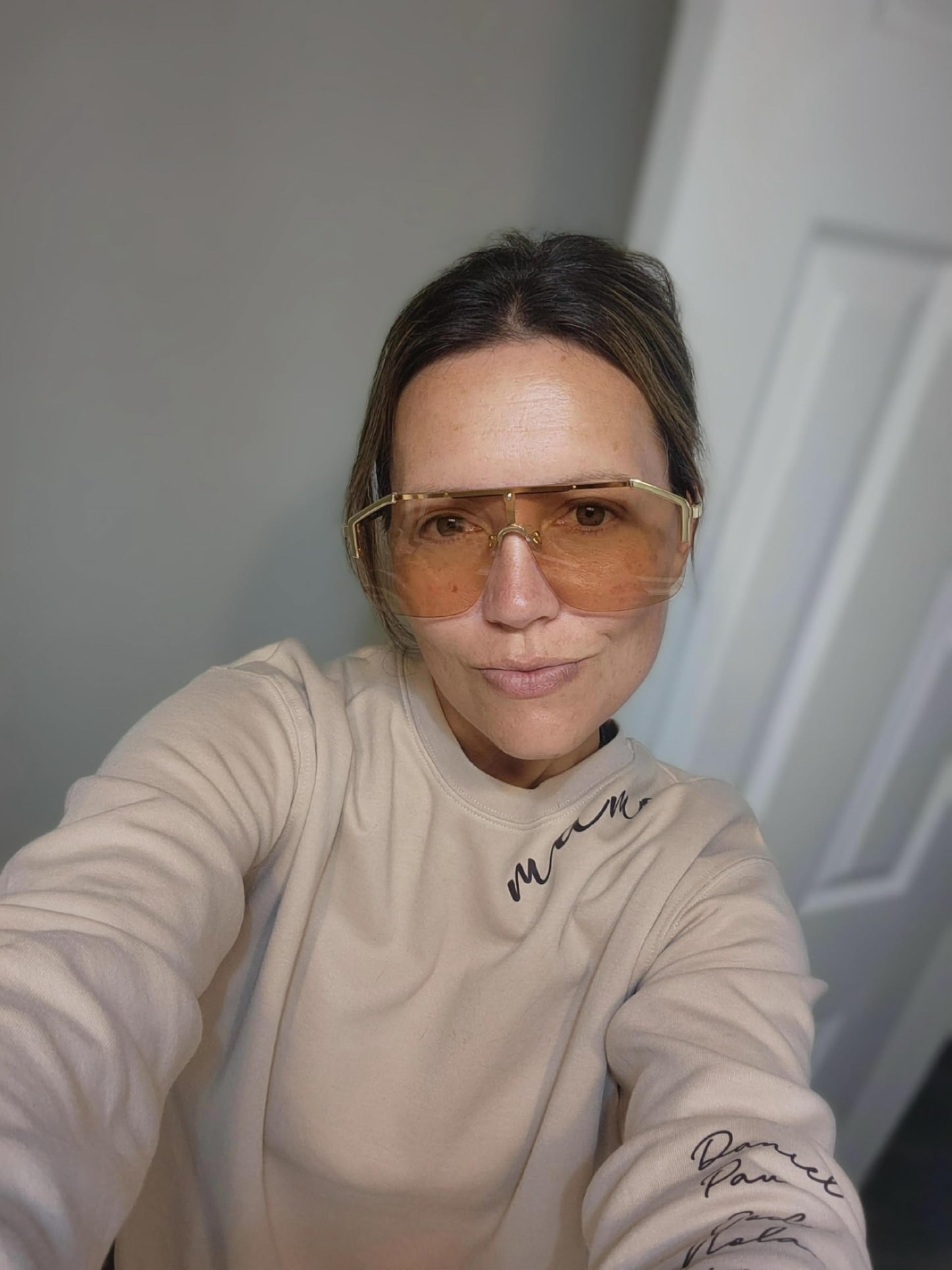 FEISEDY Classic Siamese One Piece Oversized Sunglasses Nice Rimless Stylish Retro Design for Women Men B2634