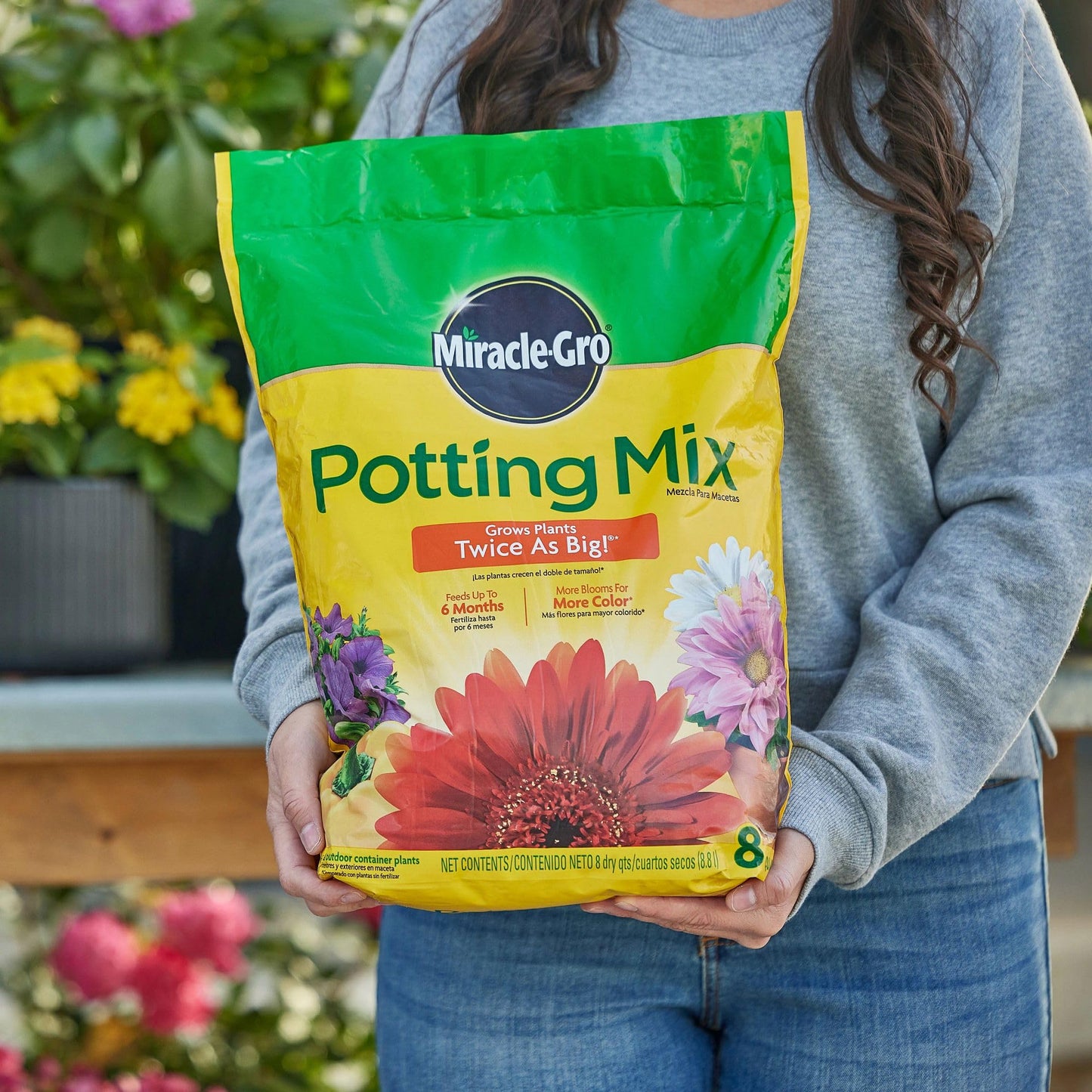 Miracle-Gro Potting Mix, For Container Plants, Flowers, Vegetables, Shrubs, Annuals, Perennials, Feeds up to 6 Months, 8 qt., 2-Pack
