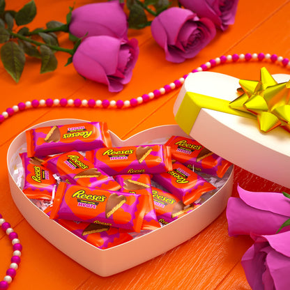 Reese's Milk Chocolate Peanut Butter Hearts, Valentine's Candy Packs, 1.2 oz (6 Count)