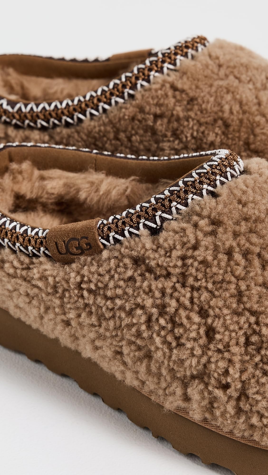 UGG Women's Tasman Maxi Curly Slipper, Chestnut, 10