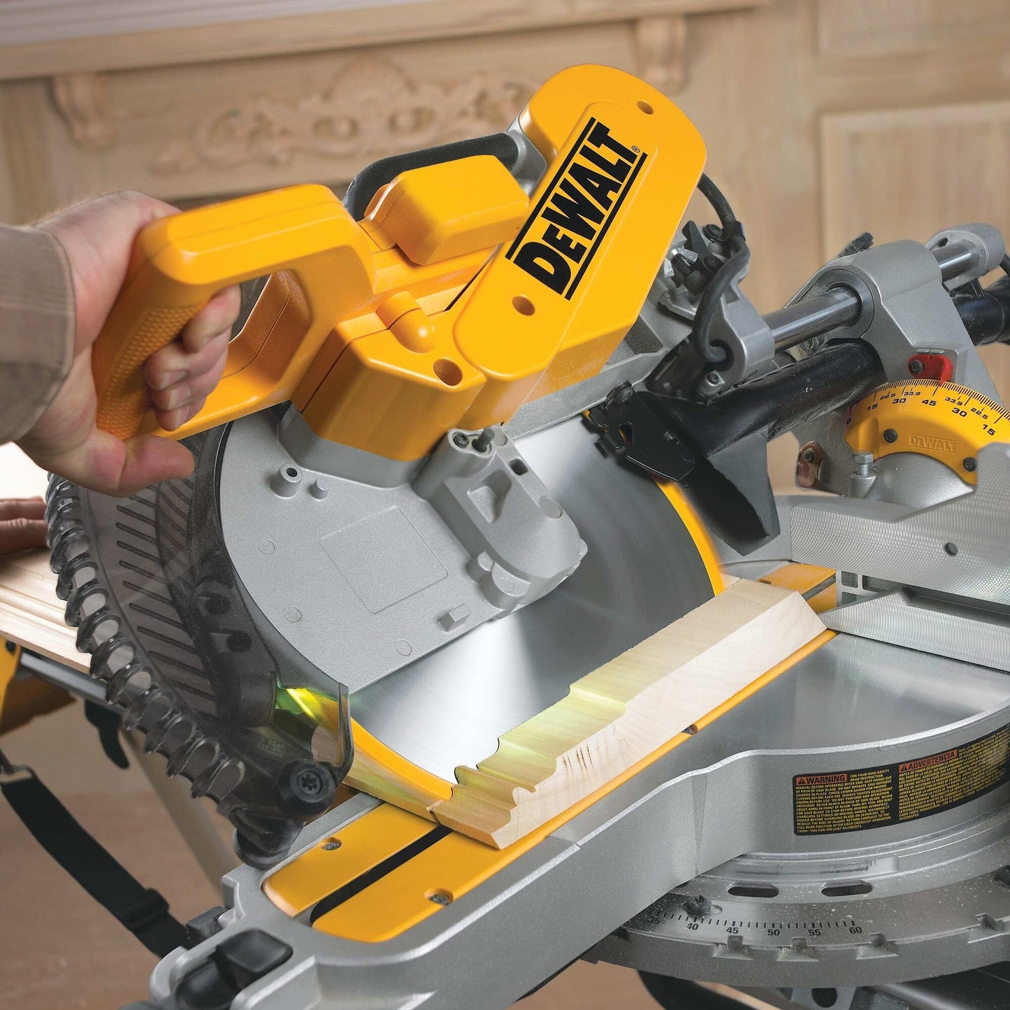 DEWALT Double Bevel Sliding Miter Saw, 12-inch, Compound (DWS780)