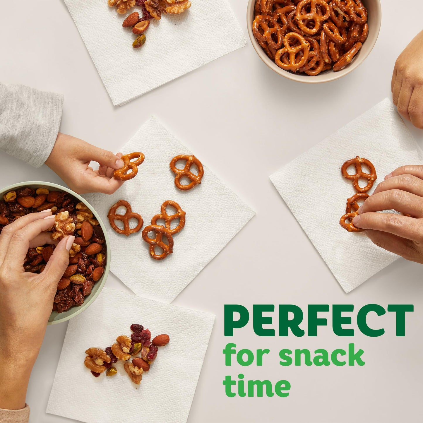 Bounty Quilted Napkins 1-Ply 12 1/10 x 12 White 200/Pack (96595PK)