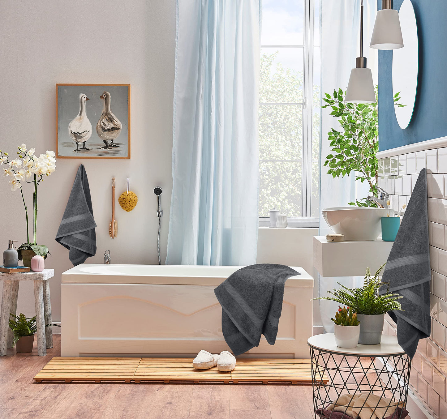 Utopia Towels 8 Piece Premium Towel Set, 2 Bath, 2 Hand, and 4 Wash Cloths, 600 GSM 100% Ring Spun Cotton, Highly Absorbent Towels for Bathroom, Gym, Hotel, and Spa, Grey