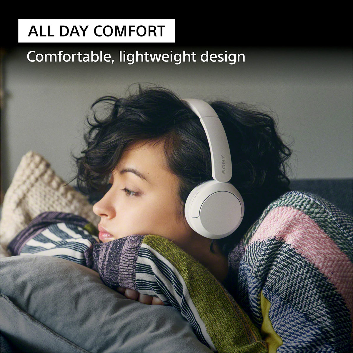 Sony WH-CH520 Wireless Headphones Bluetooth On-Ear Headset with Microphone and up to 50 Hours Battery Life with Quick Charging, White