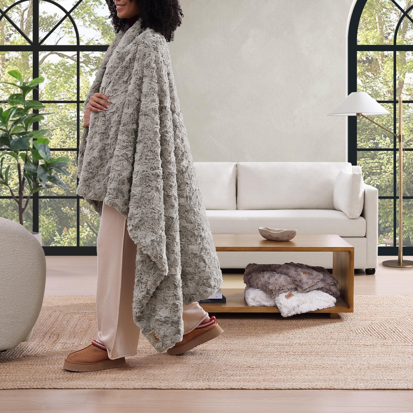 UGG Adalee Faux Fur Throw Blanket Luxury Lightweight Cozy Soft Throw for Couch Bed or Chair Hypoallergenic Machine Washable Double-Sided Fluffy Blanket Home Decor, 50-inch x 70-inch, Seal Grey